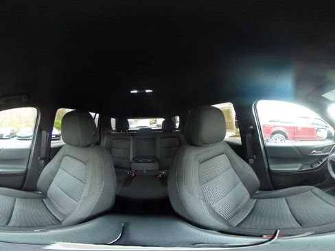 Used 2025 Chevrolet Equinox LT image 37