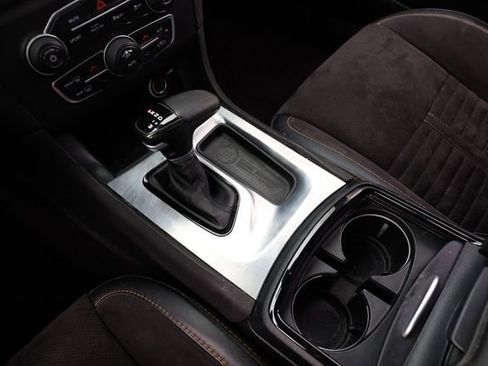 Used 2017 Dodge Charger R/T image 40