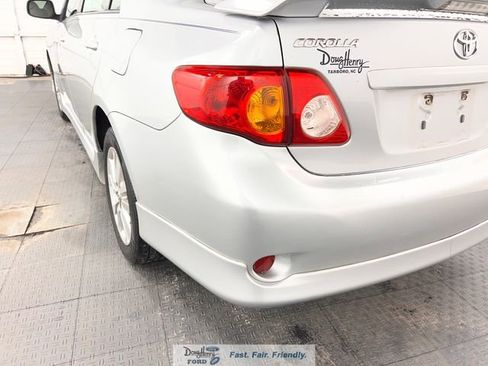 Used 2010 Toyota Corolla FWD image 12