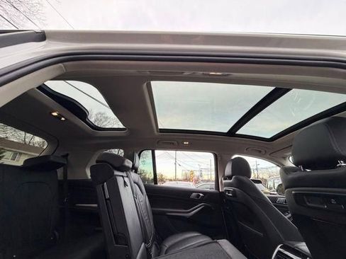 Used 2020 BMW X7 xDrive40i w/ Parking Assistance Package image 21