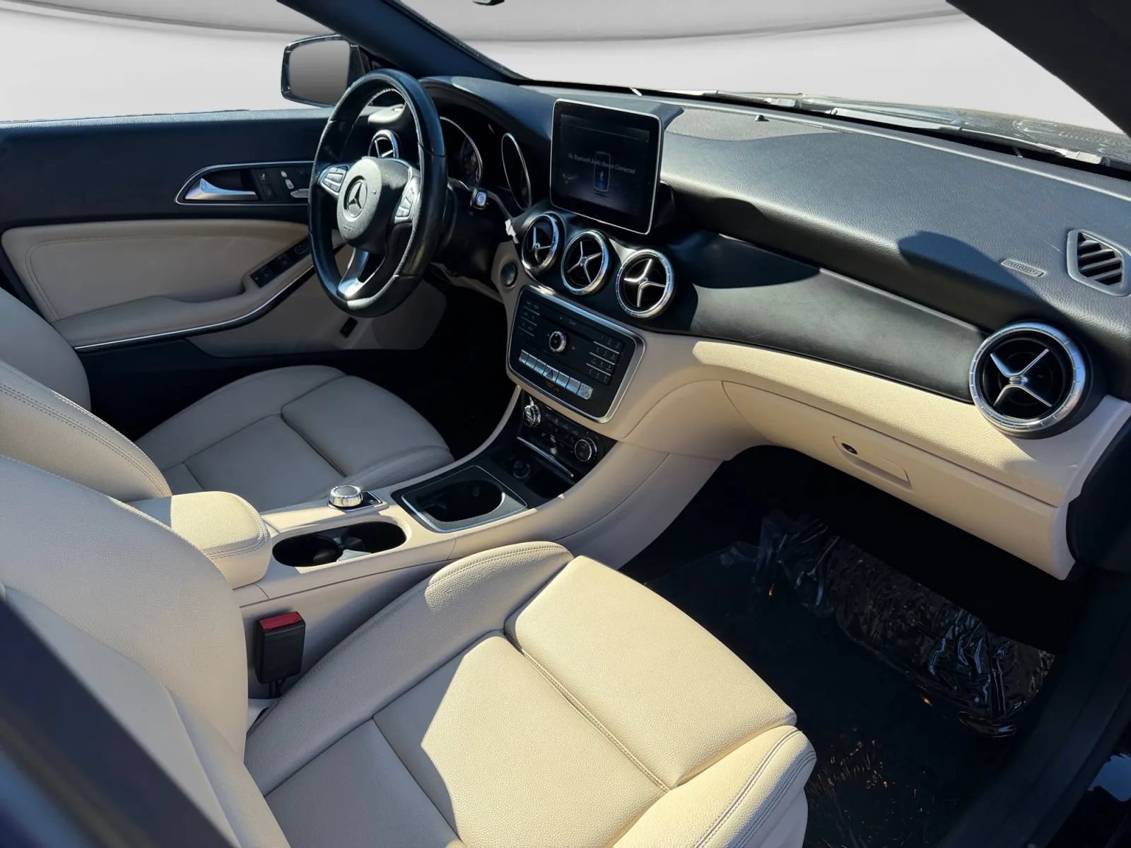 Used 2018 Mercedes-Benz CLA 250 4MATIC image 32