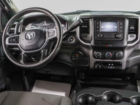 Used 2023 RAM 2500 Big Horn w/ Cold Weather Group image 17