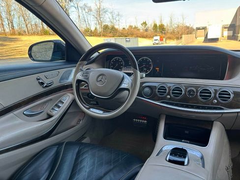 Used 2015 Mercedes-Benz S 550 Sedan image 25