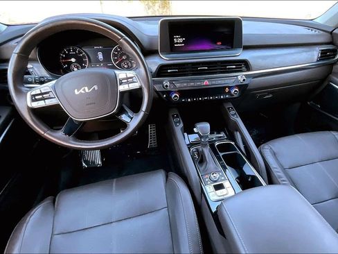 Certified 2022 Kia Telluride SX w/ Towing Package image 11