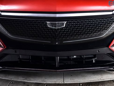 Used 2024 Cadillac Lyriq Sport w/ LPO, Floor Liner Package AWD/4WD image 9