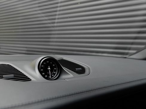 Certified 2026 Porsche Cayenne Coupe AWD/4WD image 21