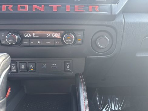 Certified 2025 Nissan Frontier PRO-4X w/ Pro Premium Package AWD/4WD image 28
