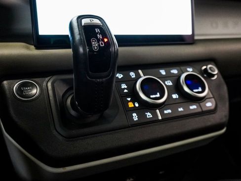 Used 2022 Land Rover Defender 90 X-Dynamic HSE image 23