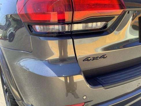 Used 2018 Jeep Grand Cherokee Altitude AWD/4WD image 41