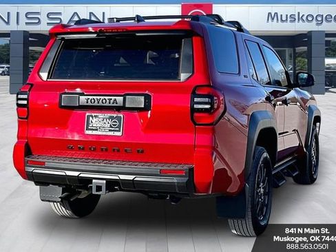 Used 2025 Toyota 4Runner SR5 image 5