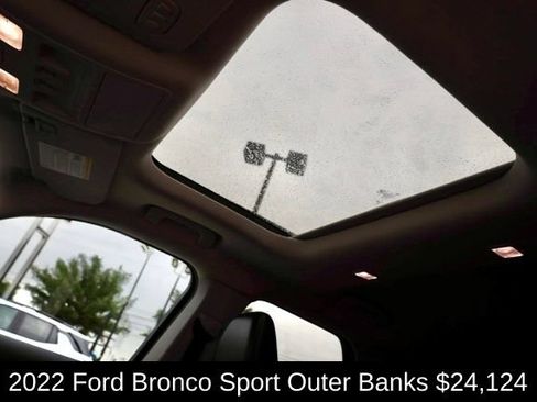 Used 2022 Ford Bronco Sport Outer Banks w/ Tech Package AWD/4WD image 8