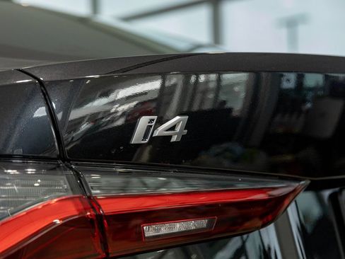 New 2026 BMW i4 xDrive40i w/ Premium Package AWD/4WD image 10