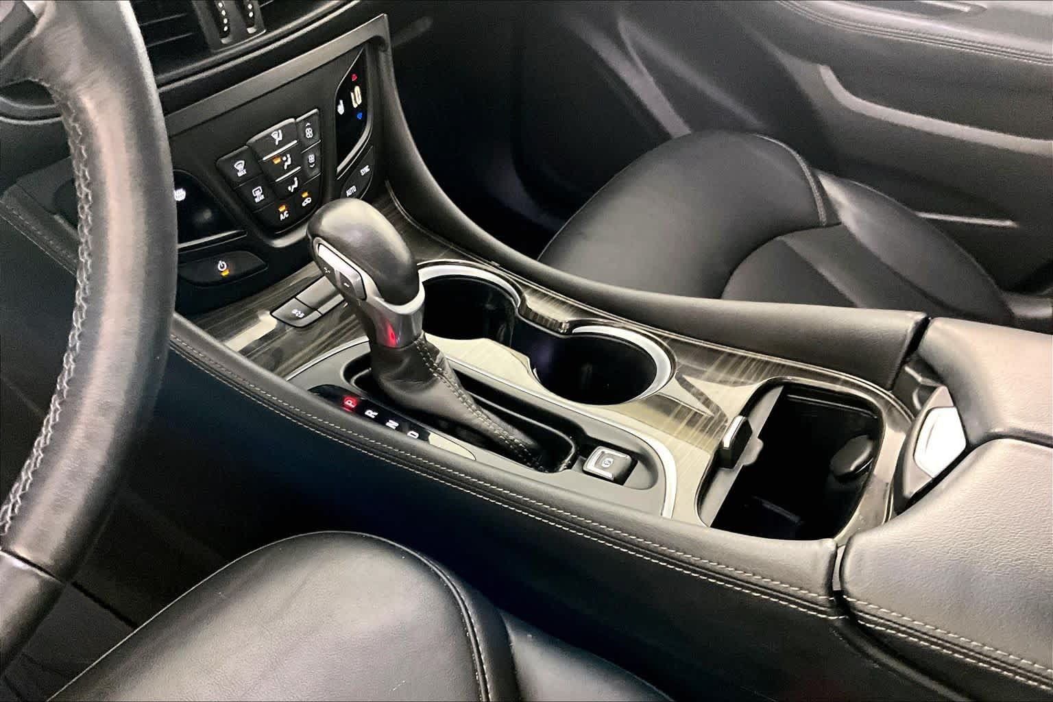 Certified 2020 Buick Envision Essence FWD image 15