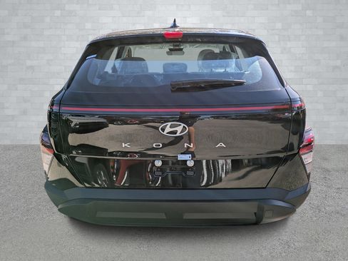 New 2026 Hyundai Kona SE image 6