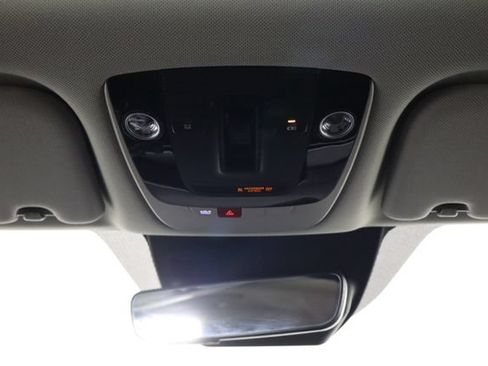 Certified 2025 Kia Sorento S w/ Panoramic Sunroof Package FWD image 27