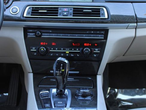 Used 2012 BMW 750Li image 13