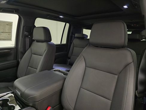 New 2025 Chevrolet Suburban Z71 w/ Z71 Off-Road Package image 49
