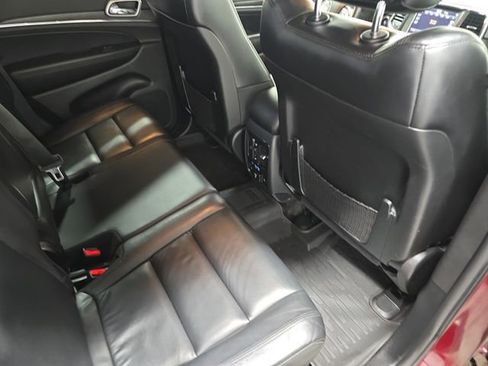 Used 2018 Jeep Grand Cherokee Limited w/ Trailer Tow Group IV image 12