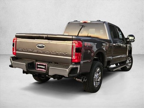 New 2026 Ford F250 Lariat w/ Chrome Package image 2