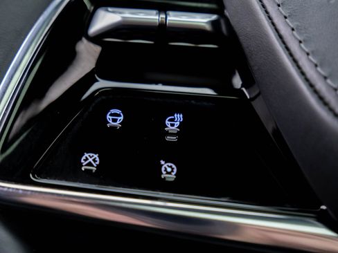 Certified 2024 Cadillac Lyriq Sport w/ Nappa Leather Package image 32