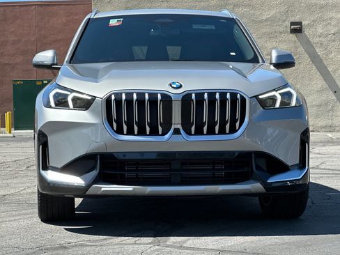 Used 2025 BMW X1 xDrive28i w/ Technology Package image 6