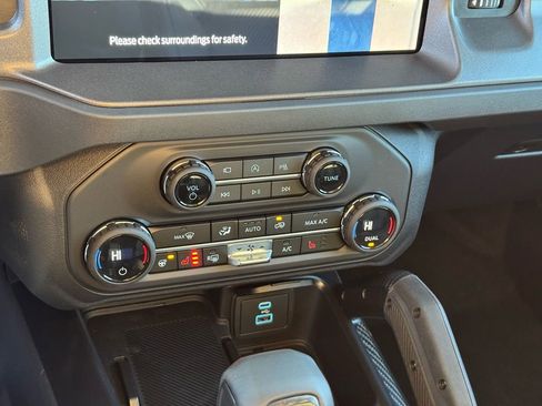 New 2025 Ford Bronco Raptor w/ Interior Carbon Fiber Pack image 16