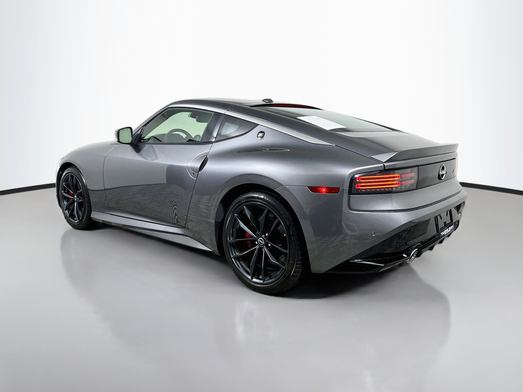 Used 2025 Nissan Z Performance w/ Floor Mat Package RWD image 8