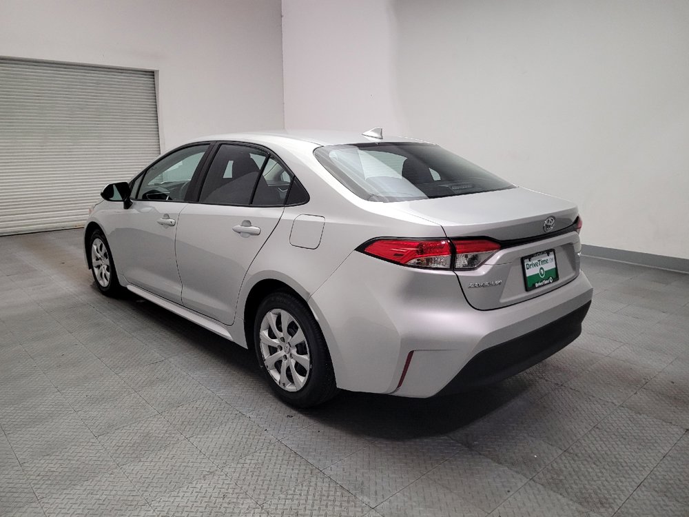 Used 2025 Toyota Corolla LE FWD image 5