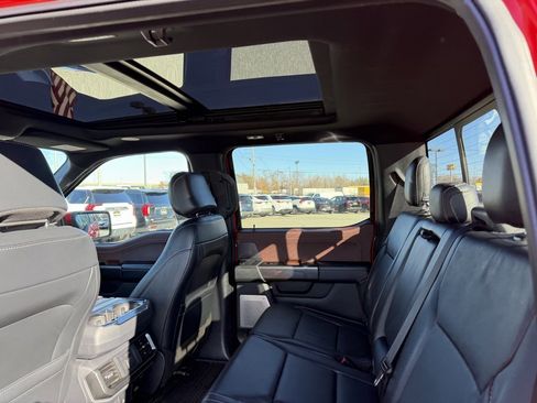 Used 2021 Ford F150 Lariat w/ Equipment Group 502A High image 10