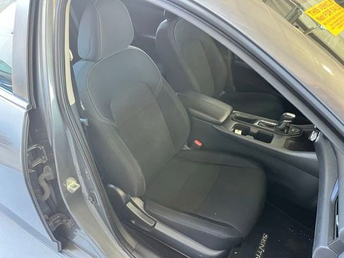 Certified 2021 Nissan Sentra S image 14