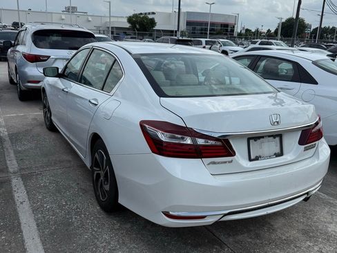 Used 2016 Honda Accord LX image 3