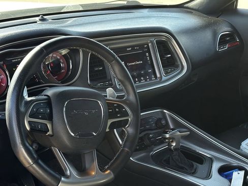 Used 2018 Dodge Challenger SRT Hellcat image 13