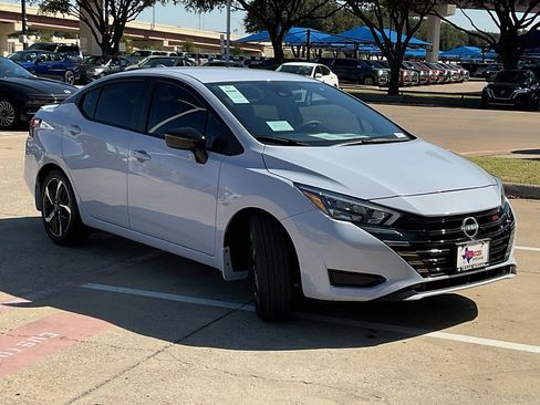 New 2025 Nissan Versa SR w/ Trunk Package image 4