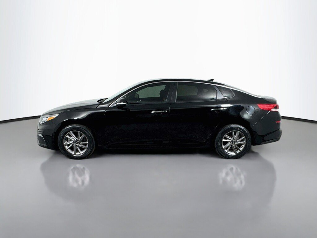 Used 2020 Kia Optima LX FWD image 2