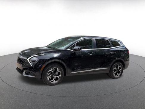 Used 2025 Kia Sportage LX FWD image 8