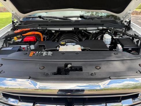 Used 2018 GMC Sierra 1500 SLT w/ Enhanced Driver Alert Package RWD image 18