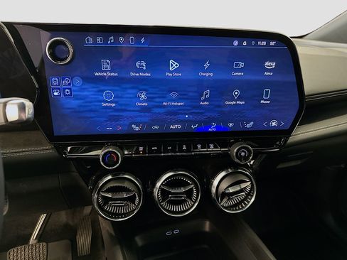 Used 2024 Chevrolet Blazer EV LT image 26