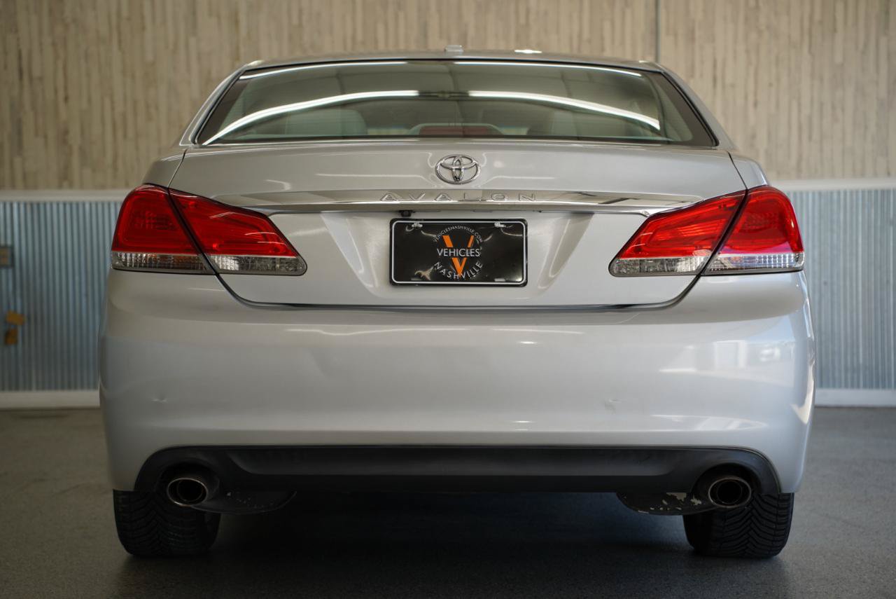 Used 2012 Toyota Avalon Limited FWD image 9