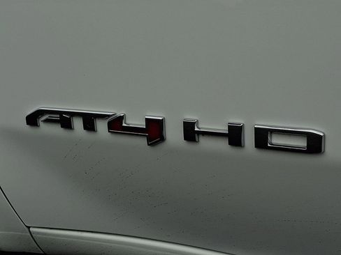 New 2026 GMC Sierra 2500 AT4 w/ AT4 Premium Plus Package image 11