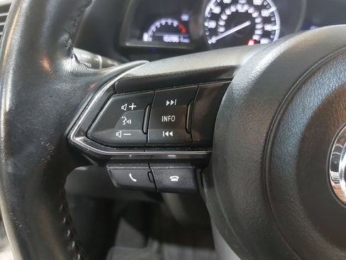 Used 2017 MAZDA MAZDA3 Touring w/ Popular Equipment Package FWD image 16