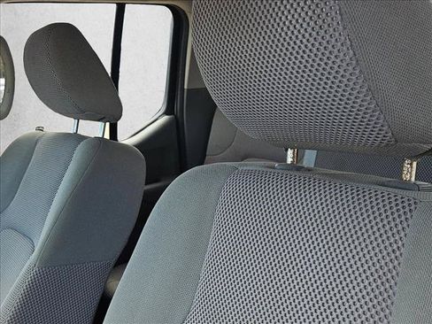 Used 2016 Nissan Frontier SV RWD image 12