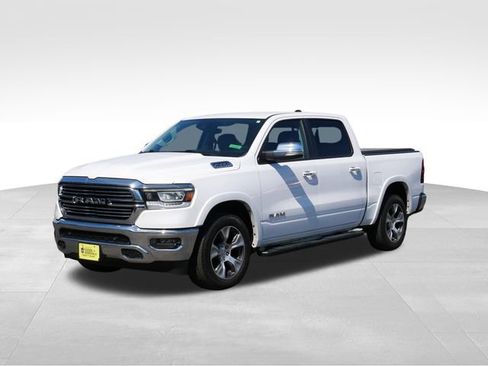 Used 2022 RAM 1500 Laramie AWD/4WD image 3