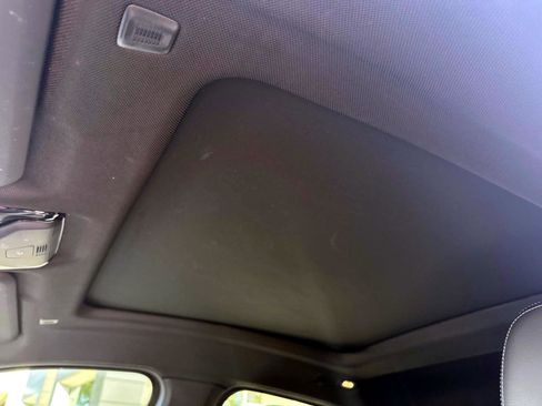 Used 2022 BMW X4 xDrive30i w/ M Sport Package 2 image 32