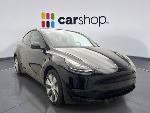 Used 2023 Tesla Model Y Long Range AWD/4WD image 5