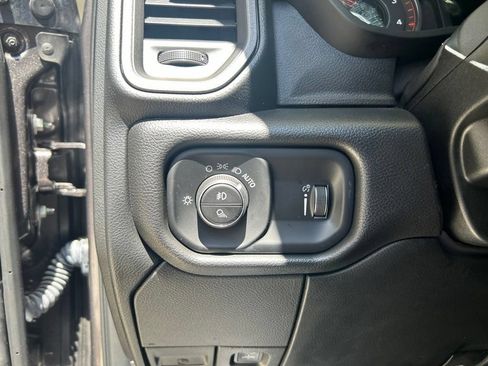 Used 2025 RAM 2500 Tradesman AWD/4WD image 35