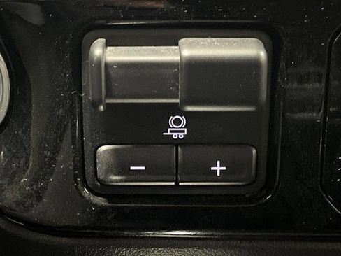 Used 2022 Chevrolet Silverado 1500 RST image 27