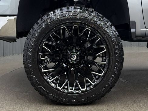Used 2026 Chevrolet Silverado 1500 LT w/ Z71 Off-Road Package AWD/4WD image 10