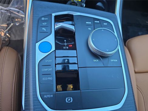 Used 2025 BMW i4 xDrive40i w/ Premium Package image 21