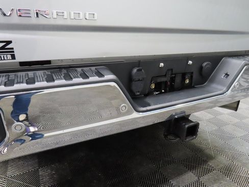 Used 2020 Chevrolet Silverado 2500 LTZ w/ LTZ Plus Package image 36