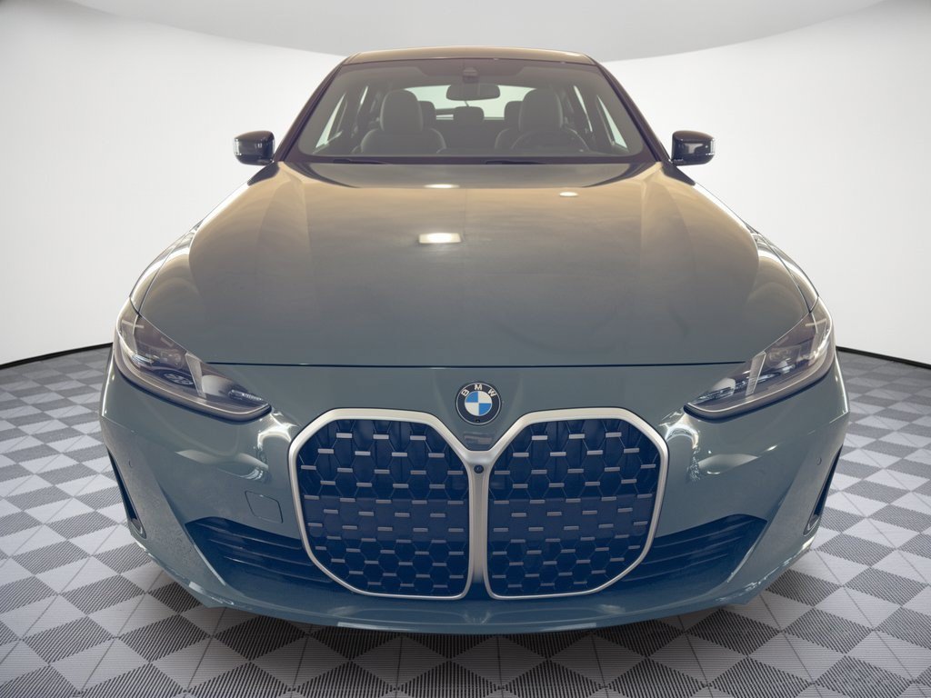 Used 2026 BMW 430i w/ Premium Package RWD image 4